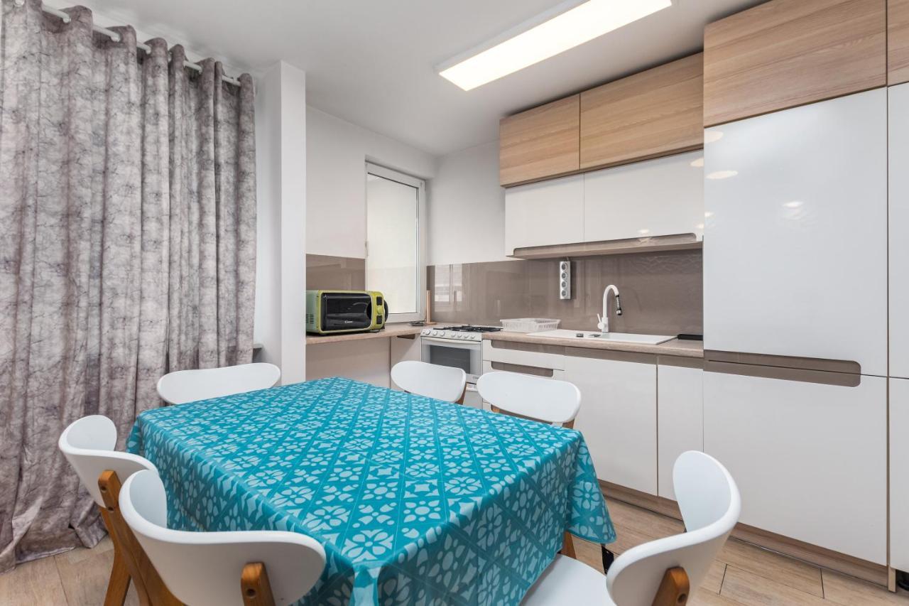 Emilii Plater 47 By Homeprime Warschau Exterior foto