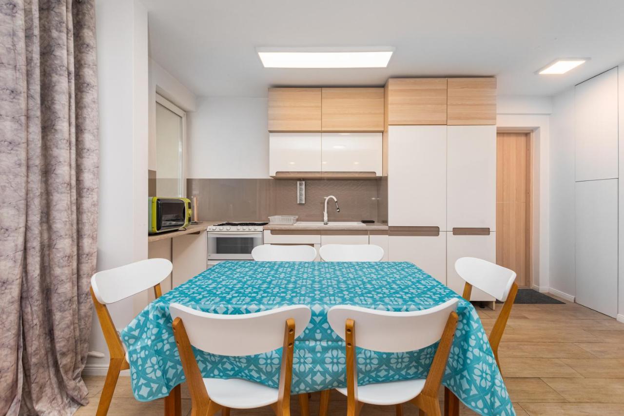 Emilii Plater 47 By Homeprime Warschau Exterior foto