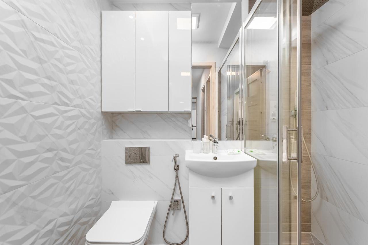 Emilii Plater 47 By Homeprime Warschau Exterior foto