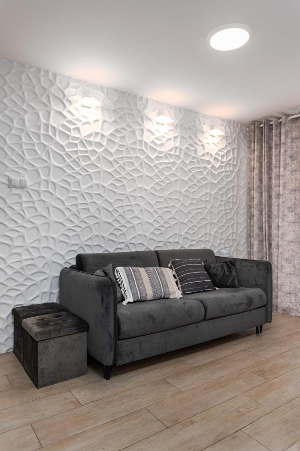 Emilii Plater 47 By Homeprime Warschau Exterior foto